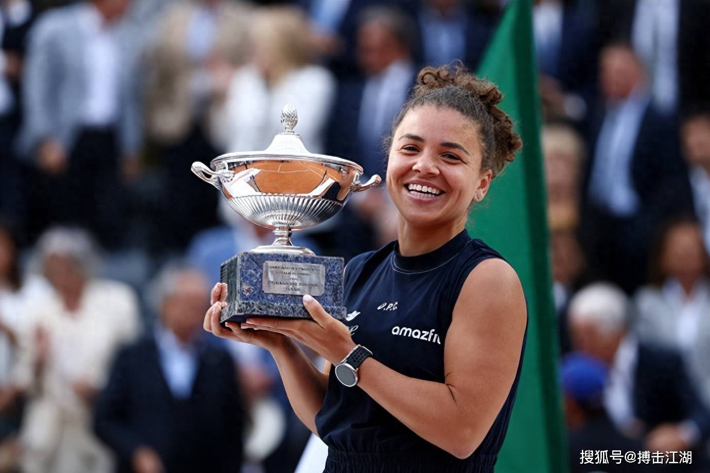 引起了球迷 引起了球迷